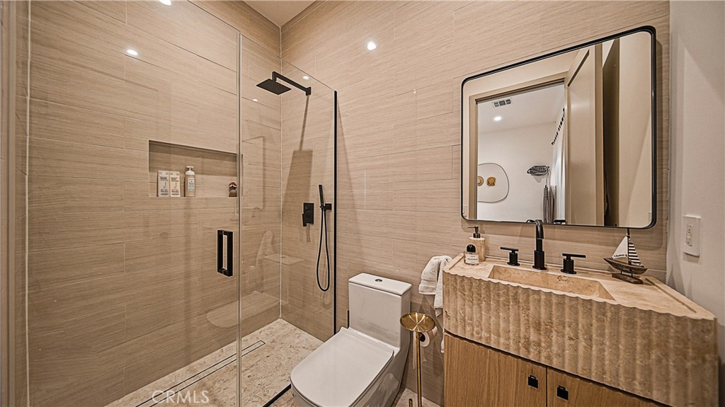 MLS #OC25280184 image #21