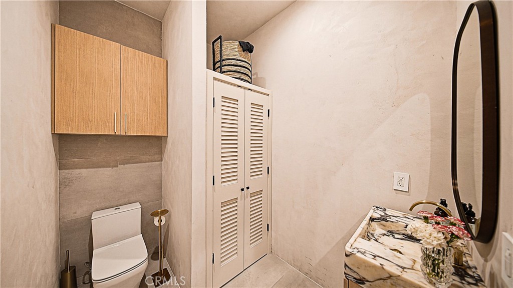 MLS #OC25280184 image #23