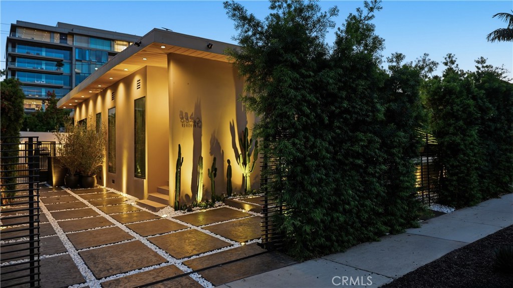 MLS #OC25280184 image #30