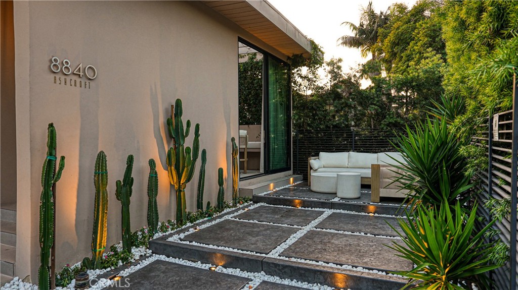 MLS #OC25280184 image #32