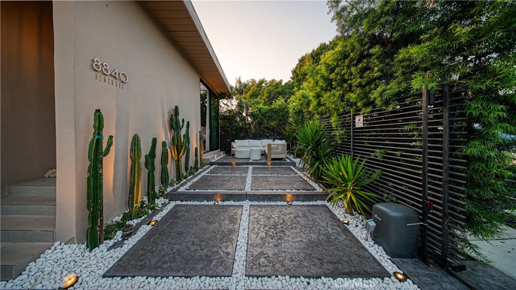 MLS #OC25280184 image #34