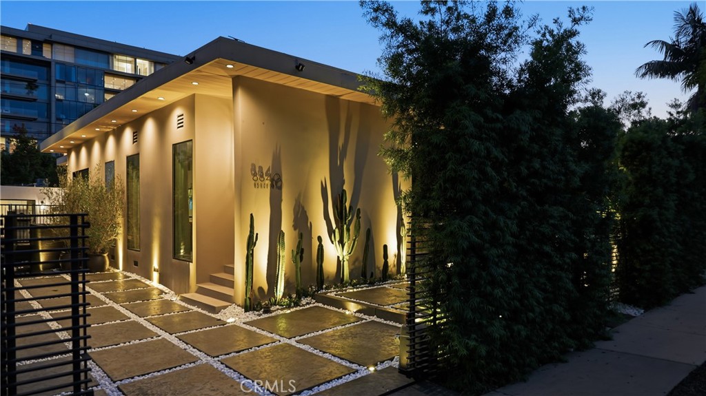 MLS #OC25280184 image #39