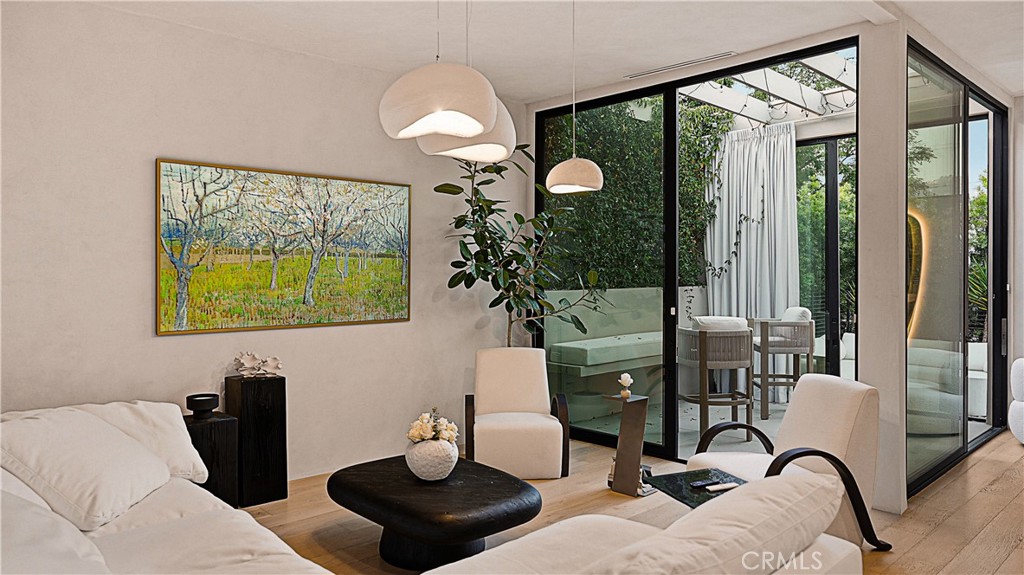 MLS #OC25280184 image #4