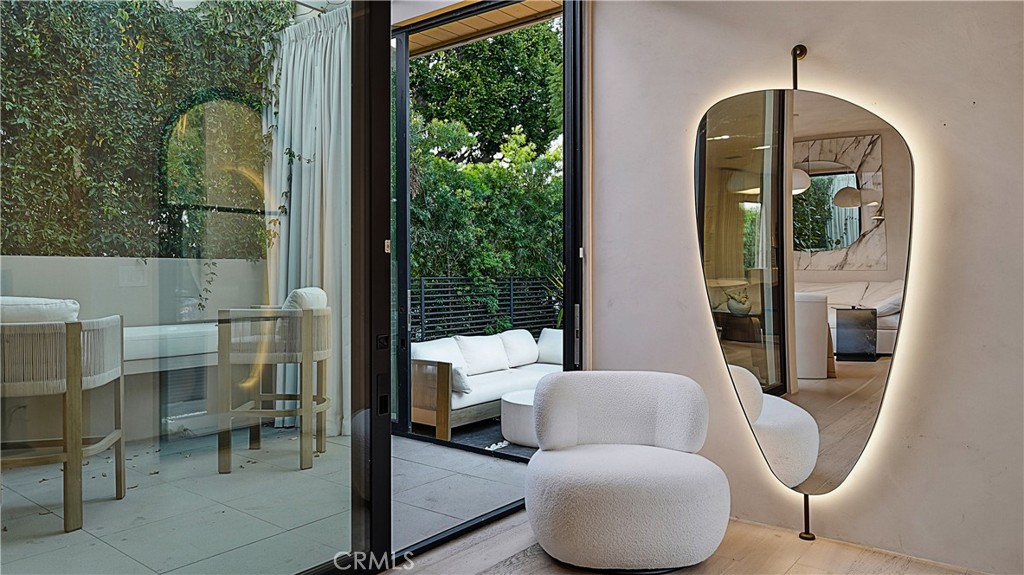 MLS #OC25280184 image #5