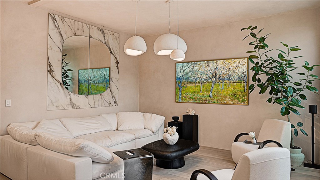 MLS #OC25280184 image #7