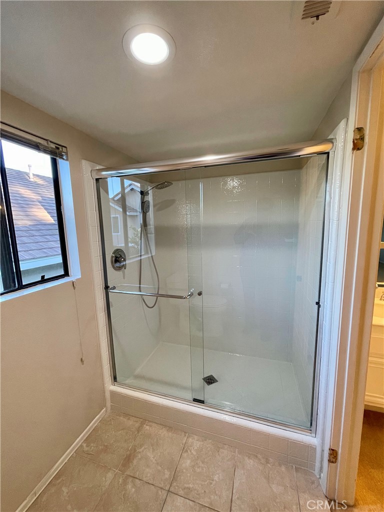 MLS #OC25280904 image #14