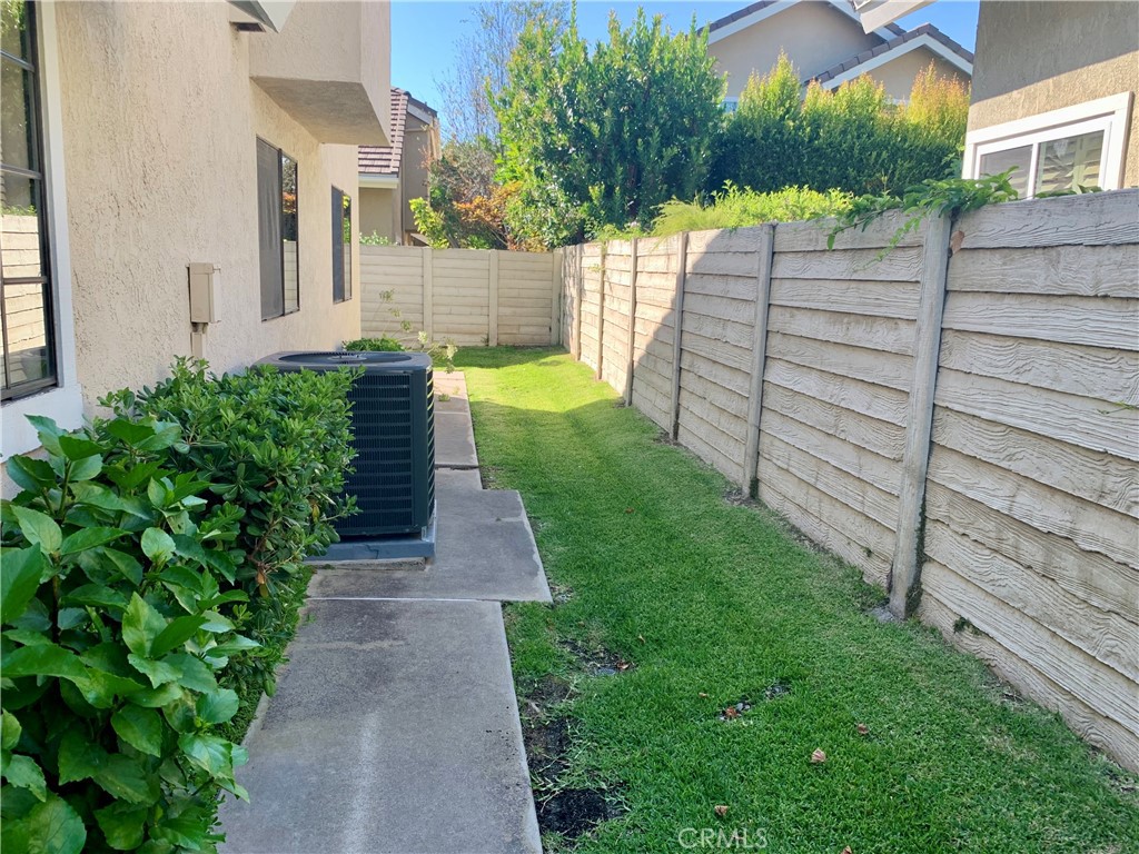 MLS #OC25280904 image #20