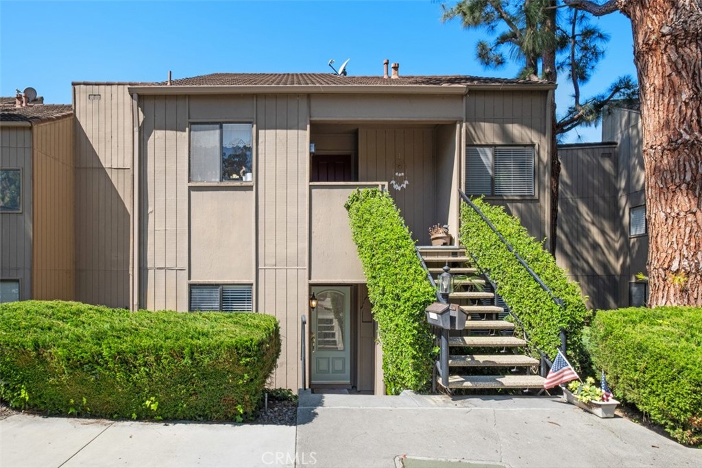 MLS #OC25281029 image #21