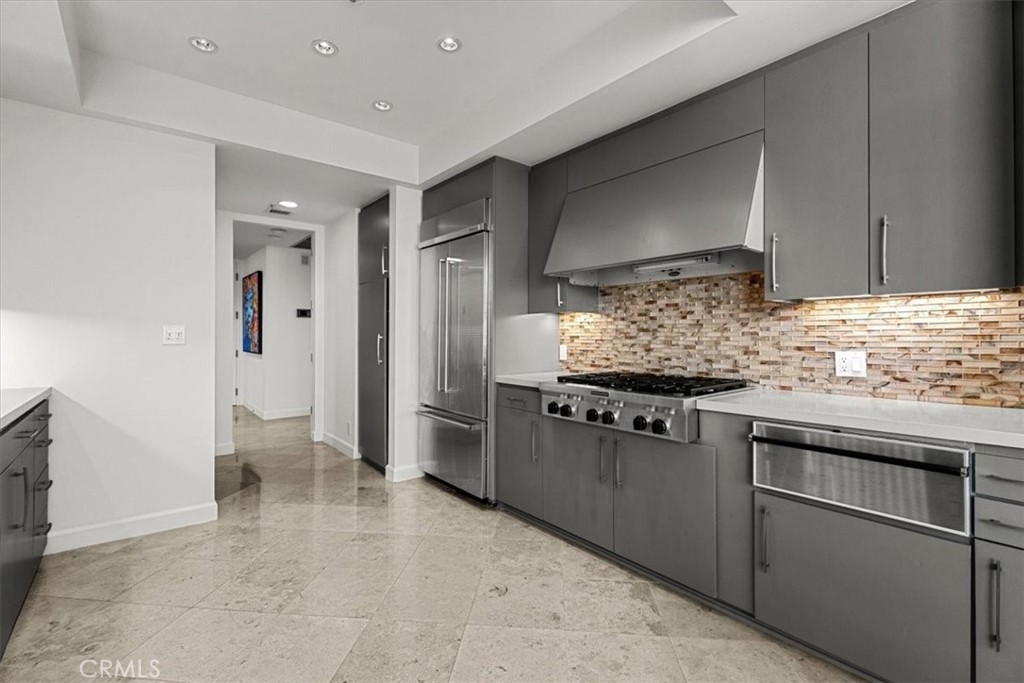 MLS #OC25281180 image #2