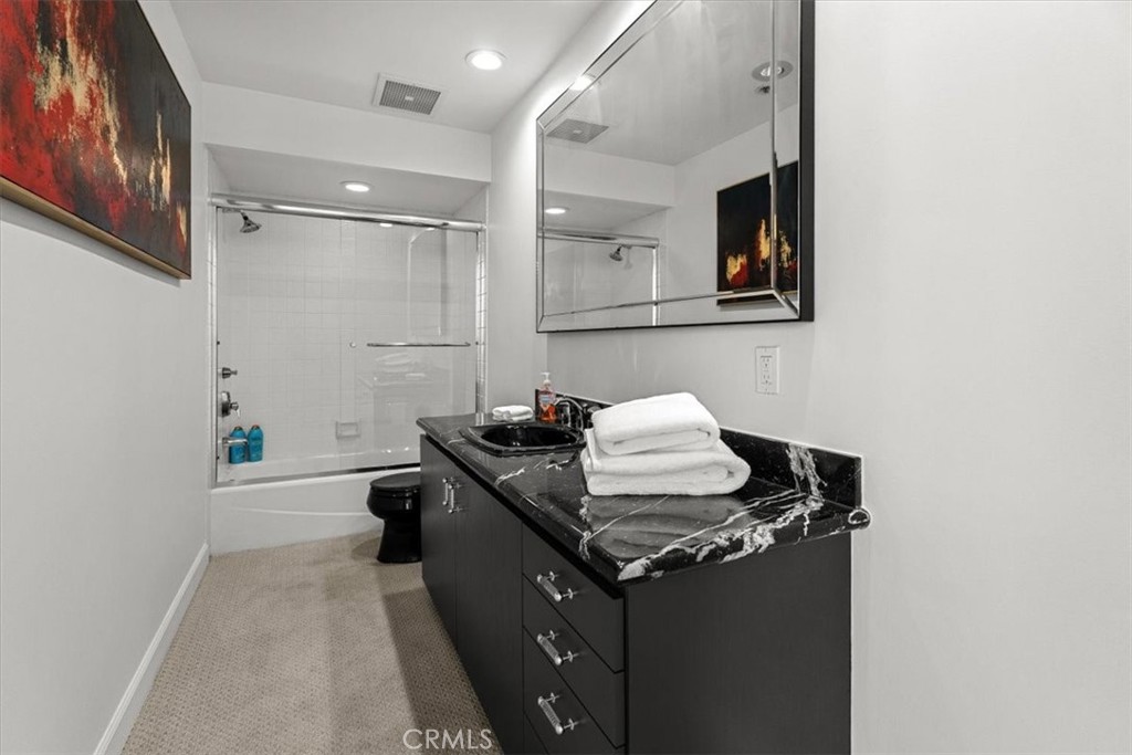 MLS #OC25281180 image #8