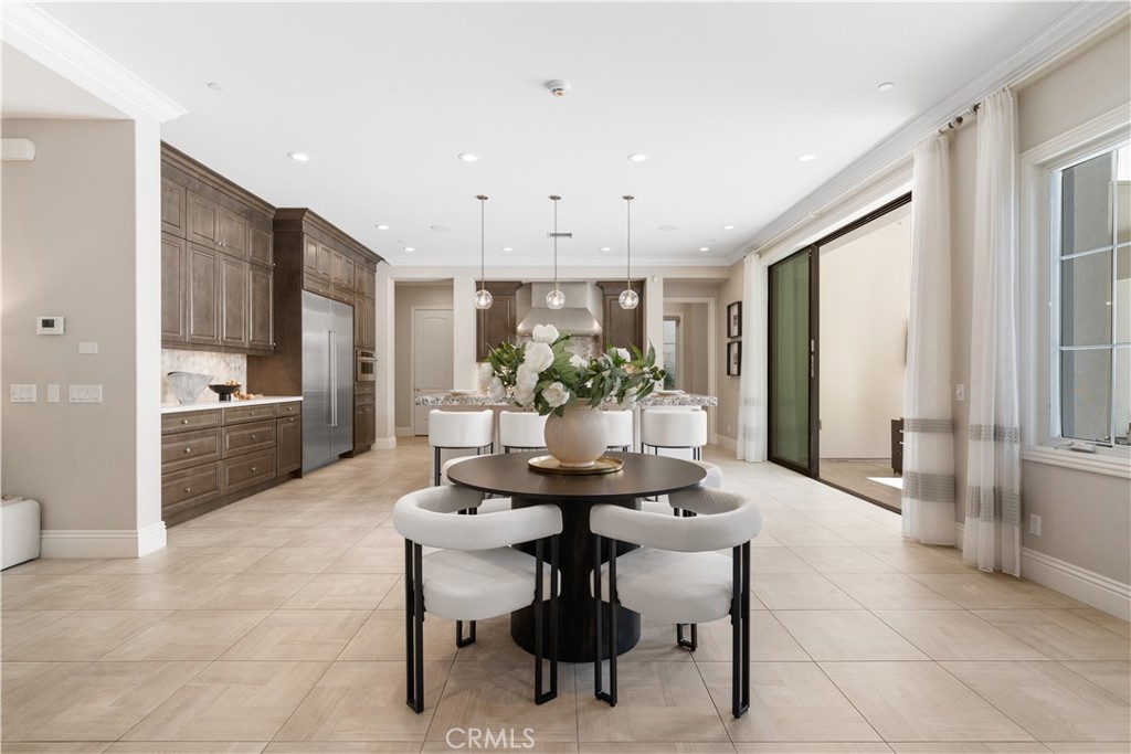 MLS #OC25281240 image #10