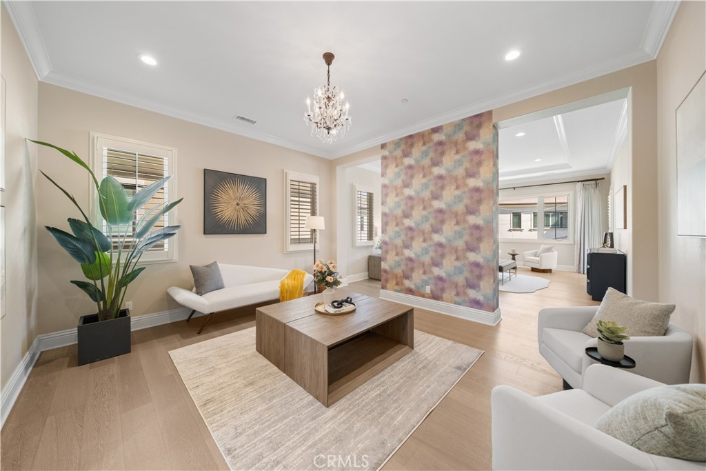 MLS #OC25281240 image #24