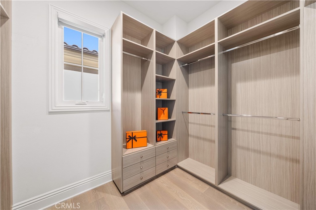 MLS #OC25281240 image #30