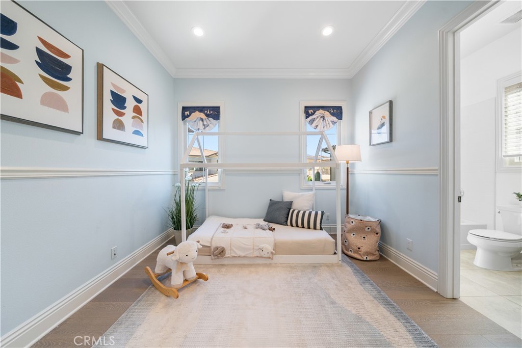 MLS #OC25281240 image #36