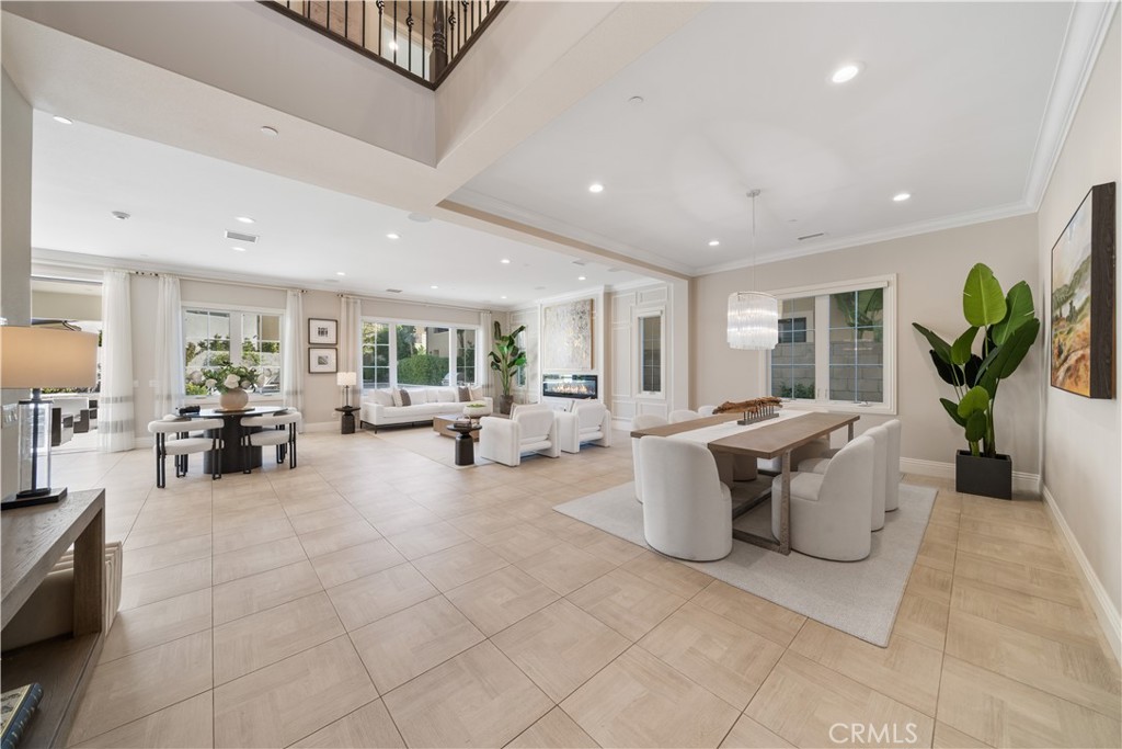 MLS #OC25281240 image #4