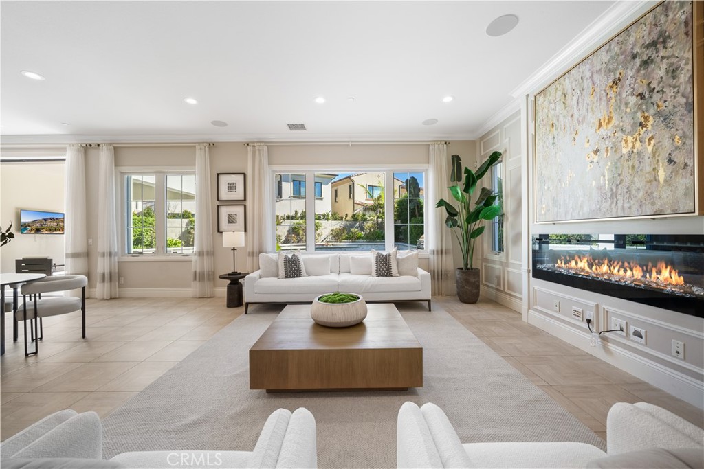 MLS #OC25281240 image #8