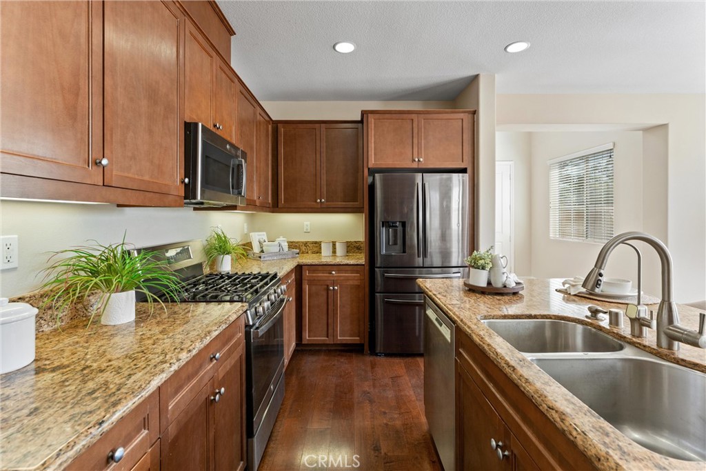 MLS #OC25281265 image #6