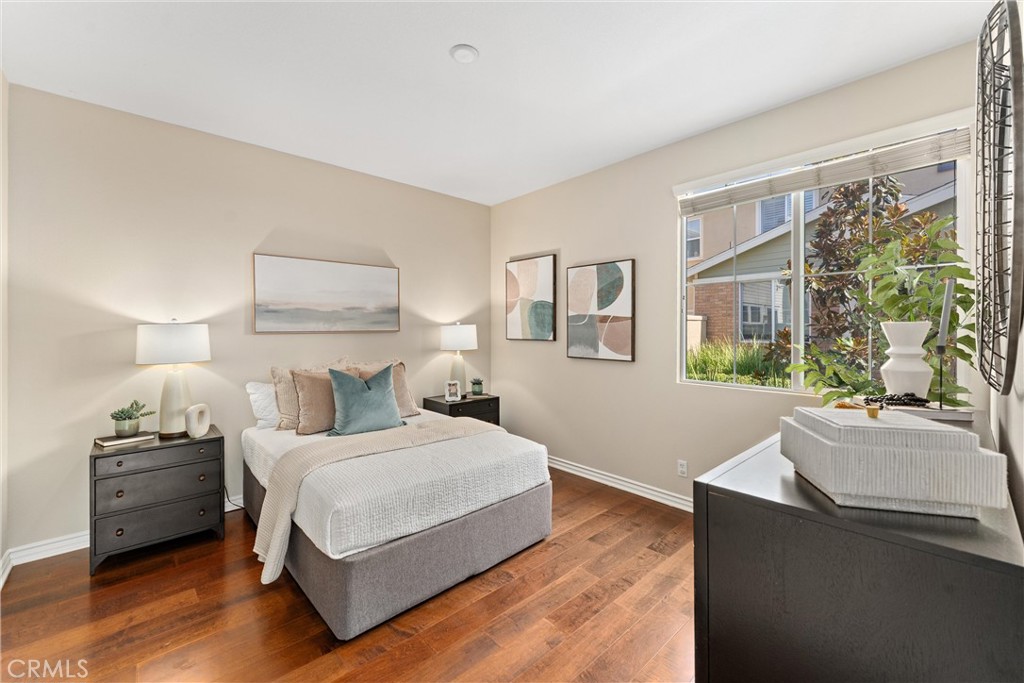 MLS #OC25281265 image #9