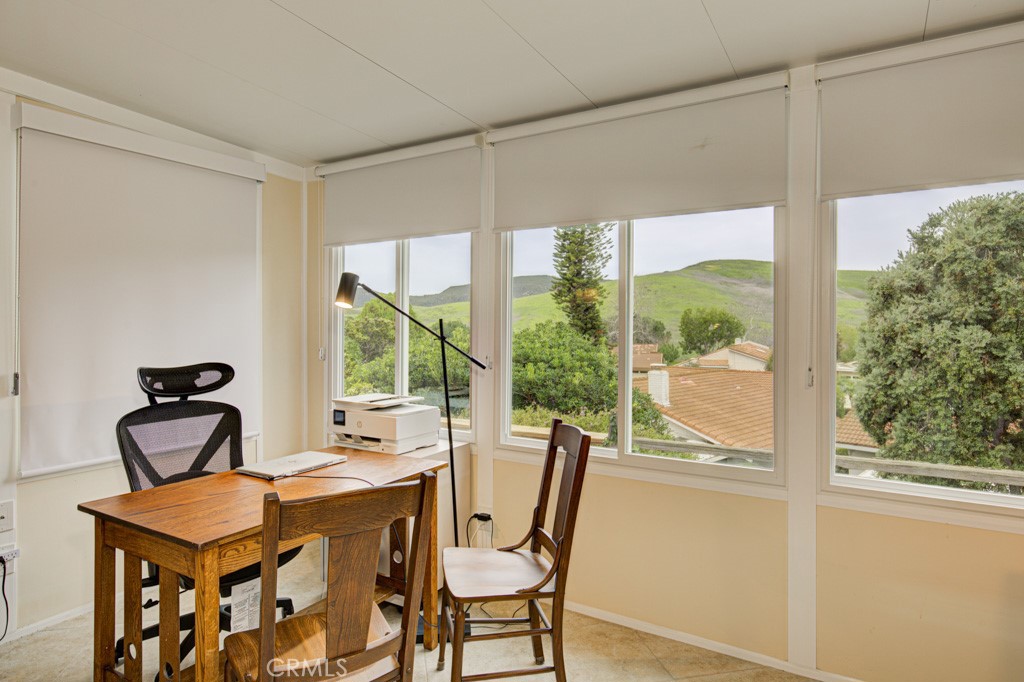 MLS #OC25281366 image #17