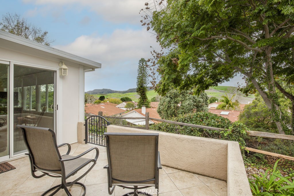 MLS #OC25281366 image #24