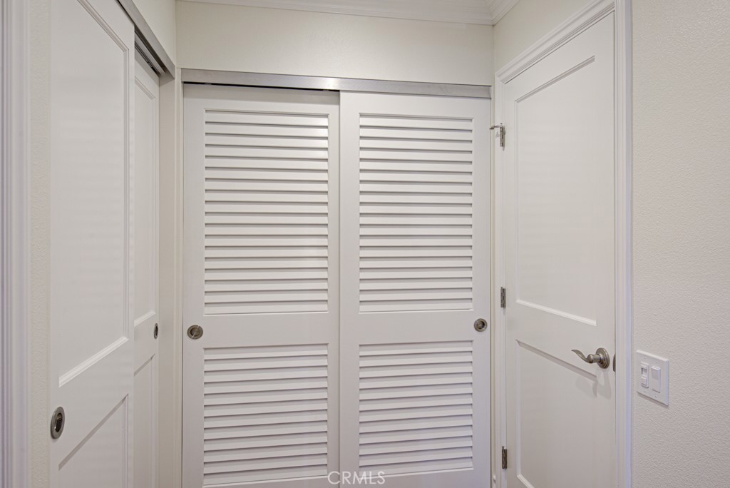 MLS #OC25281366 image #30