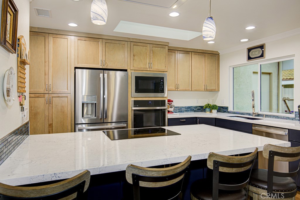 MLS #OC25281366 image #6