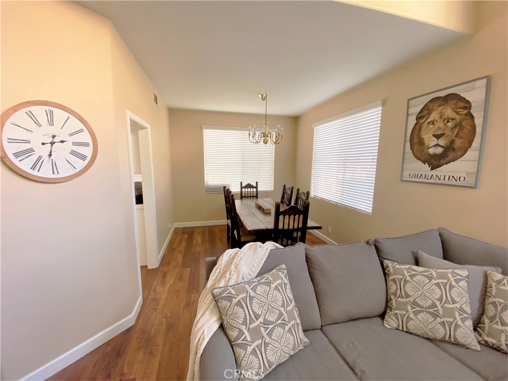 MLS #OC25281866 image #10