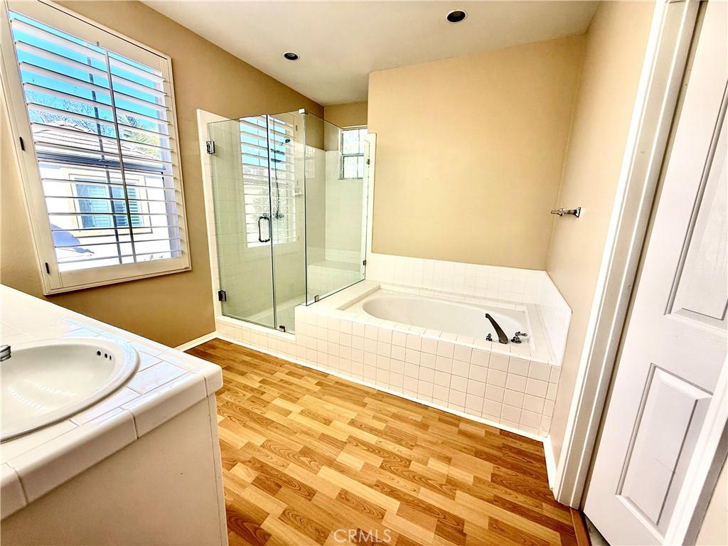 MLS #OC25281866 image #19