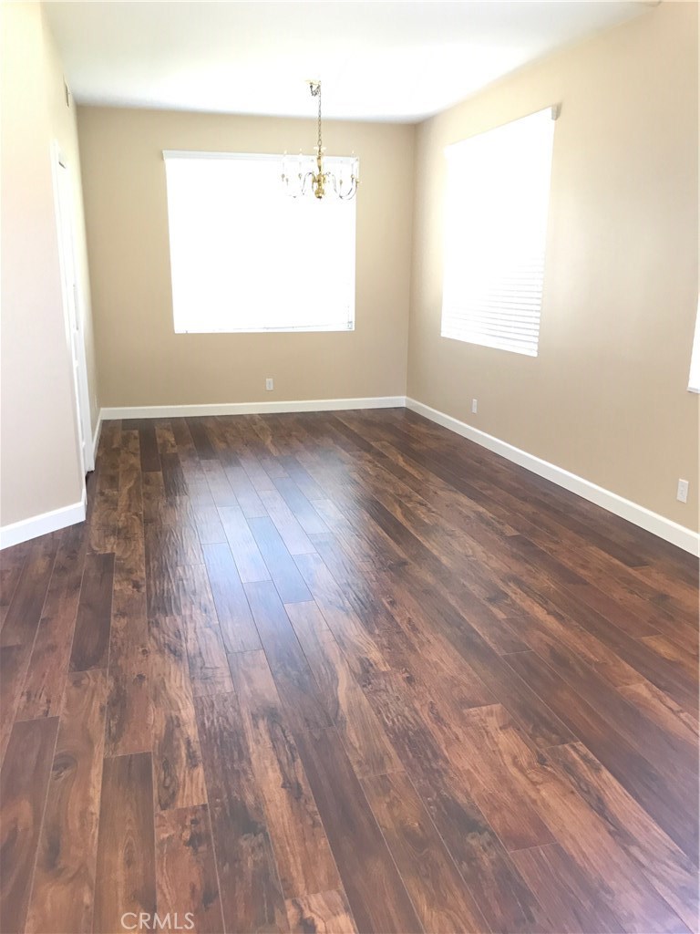 MLS #OC25281866 image #9