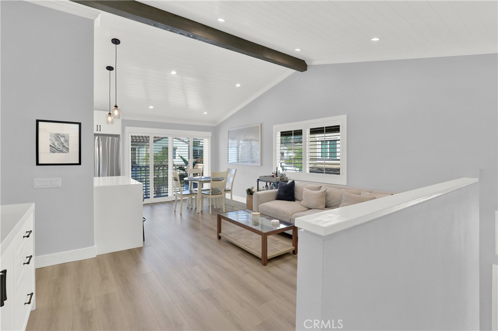 MLS #OC25281871 image #1