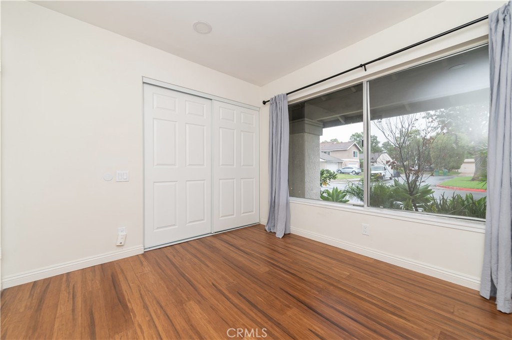 MLS #OC25282254 image #16