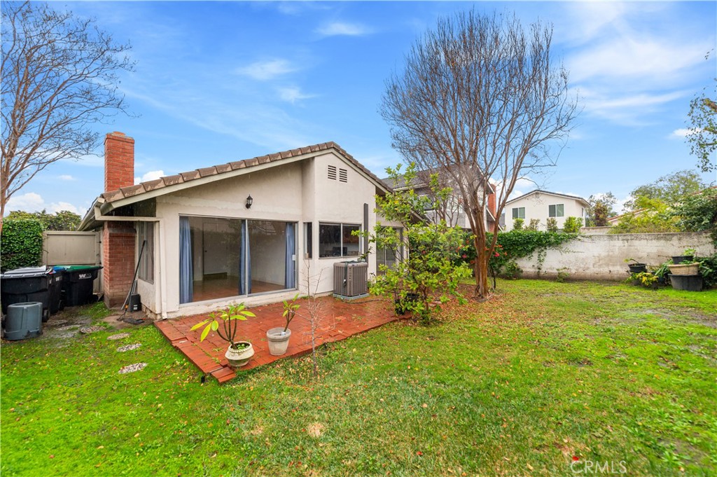 MLS #OC25282254 image #17