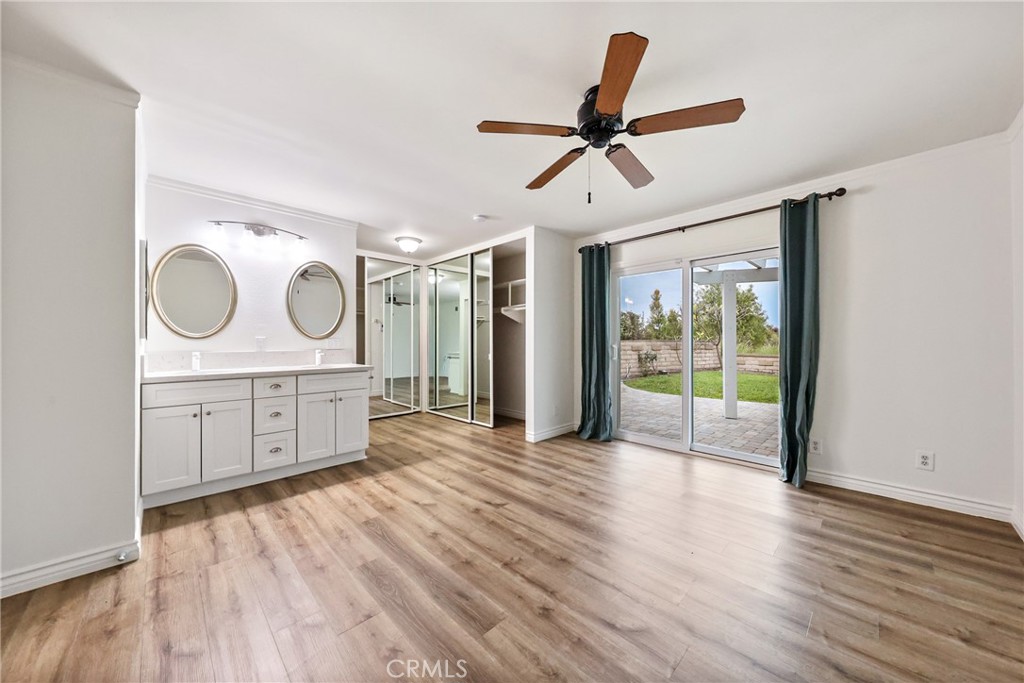 MLS #OC25282330 image #10