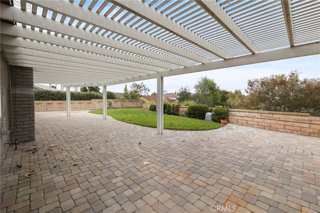 MLS #OC25282330 image #19