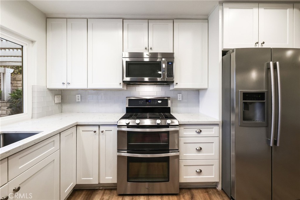 MLS #OC25282330 image #4