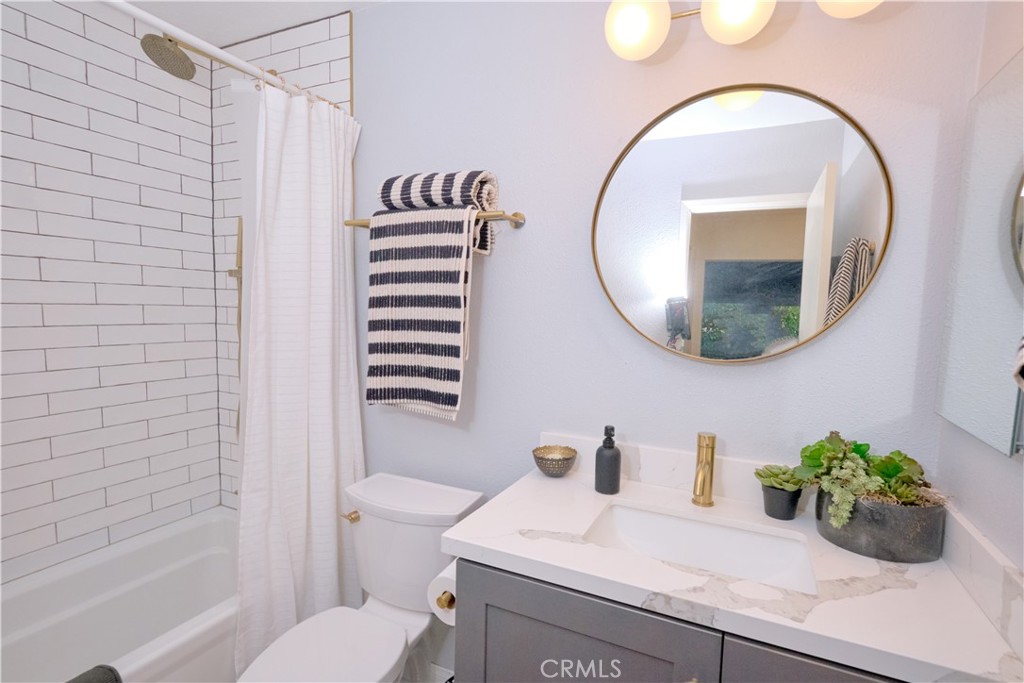 MLS #OC25282465 image #14