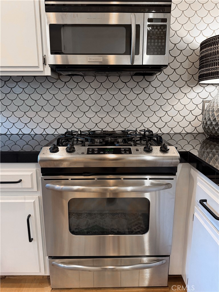 MLS #OC25282465 image #6