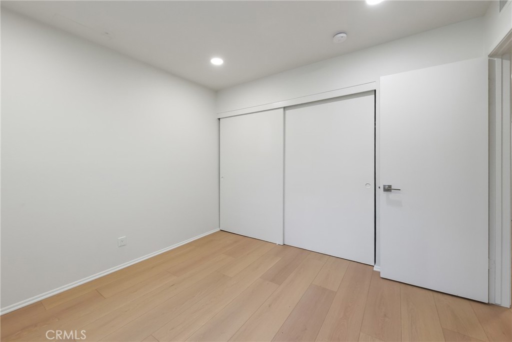 MLS #OC25282468 image #11