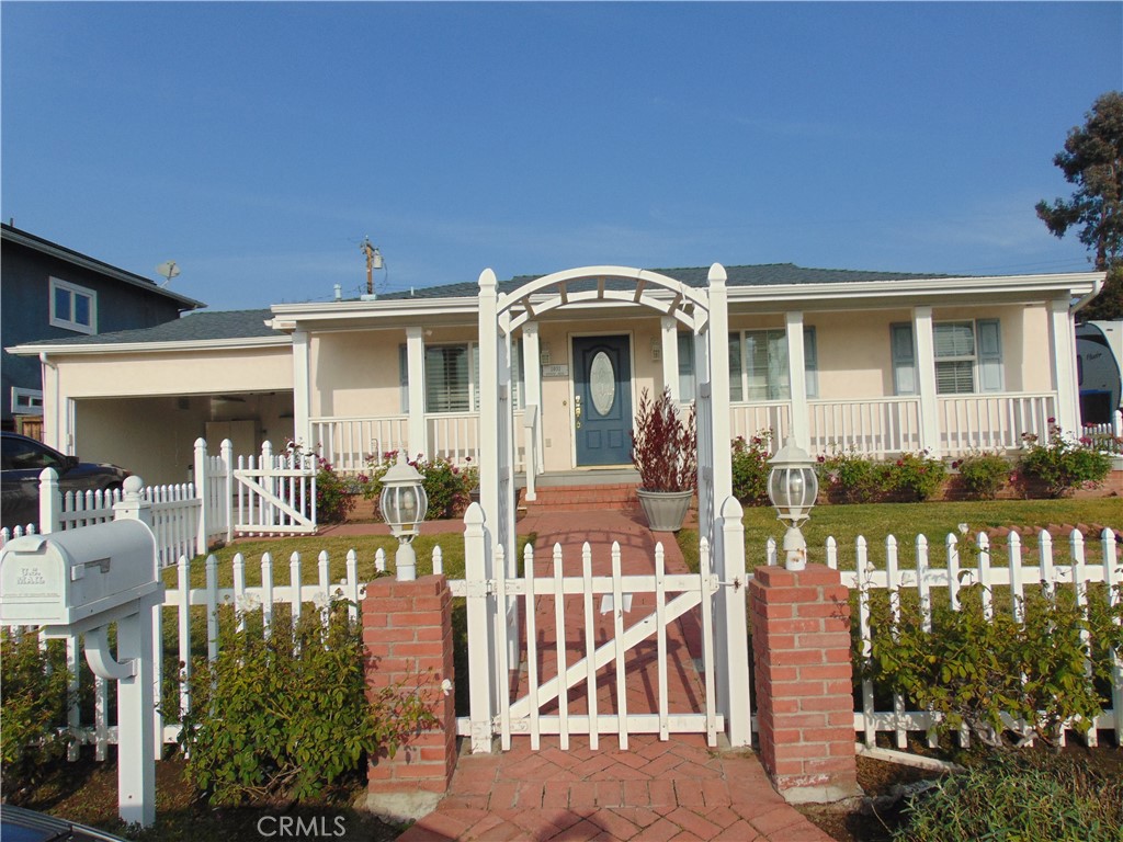 MLS #OC25282507 image #1