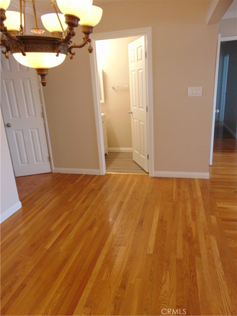 MLS #OC25282507 image #17