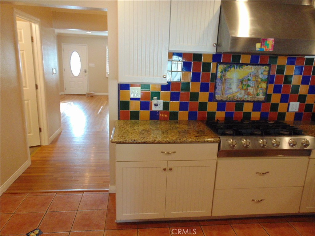 MLS #OC25282507 image #19