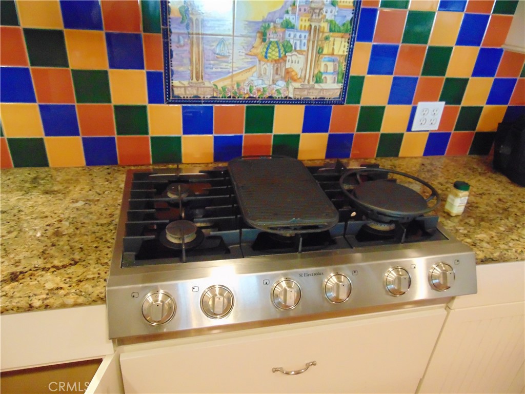 MLS #OC25282507 image #22