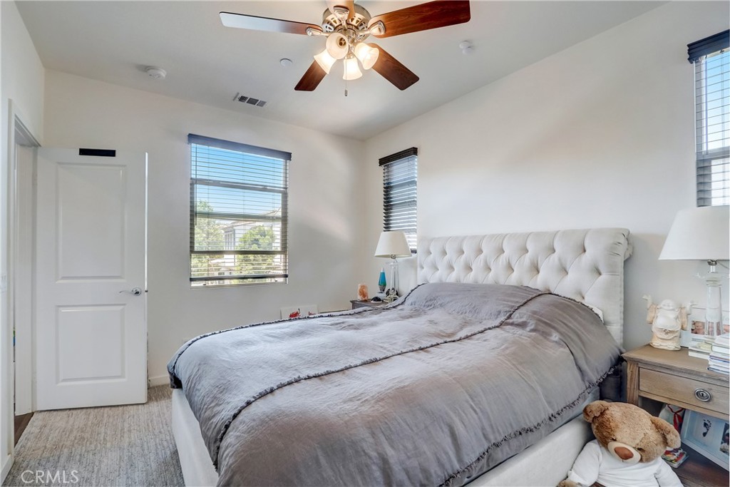 MLS #OC25282518 image #14