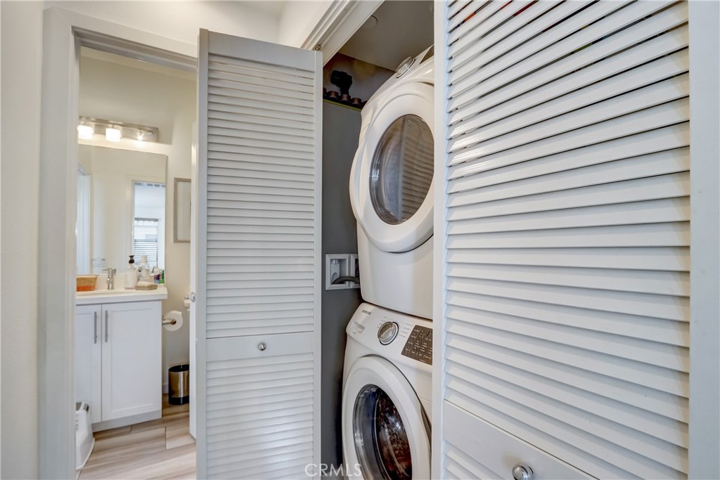 MLS #OC25282518 image #17