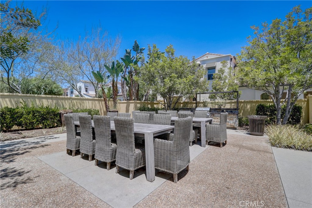 MLS #OC25282518 image #23