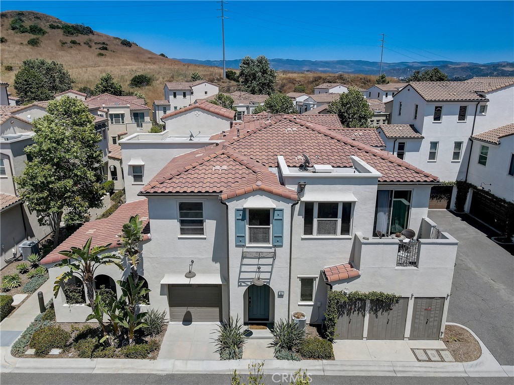 MLS #OC25282518 image #27