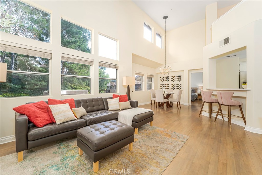 MLS #OC26001488 image #11