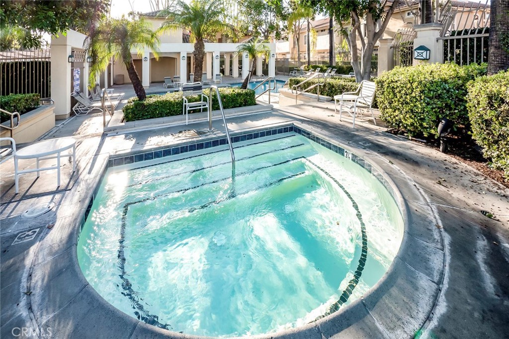 MLS #OC26001488 image #31