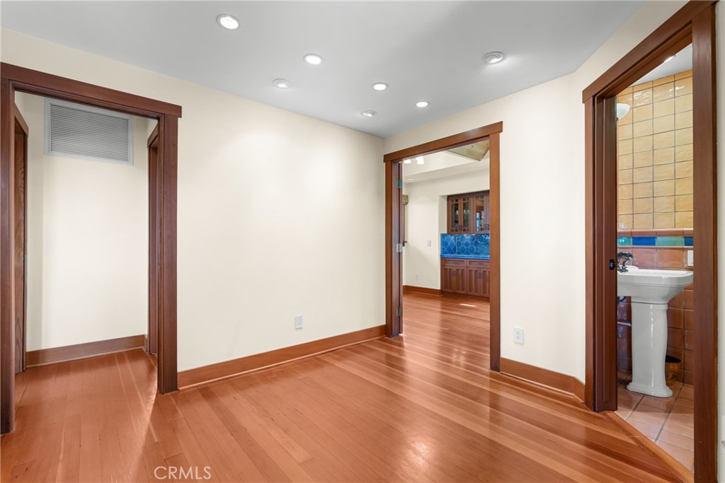 MLS #OC26002544 image #19