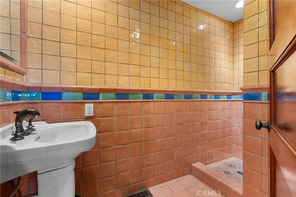 MLS #OC26002544 image #23